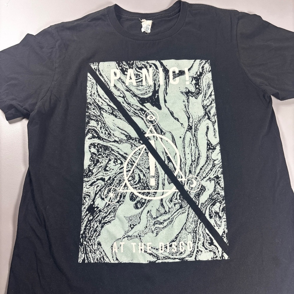 Panic At The Disco Band T Shirt Men's L Black Graphic‎ Logo Rock Alt MerchCo